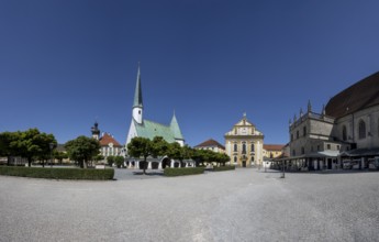 Chapel of Grace and St Magdalene's Church on Kapellplatz, place of pilgrimage, Altötting, Upper