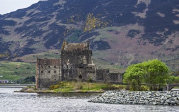 Eilean Donan Castle, Loch Duich, Isle of Skye, Highlands, Scotland, UK