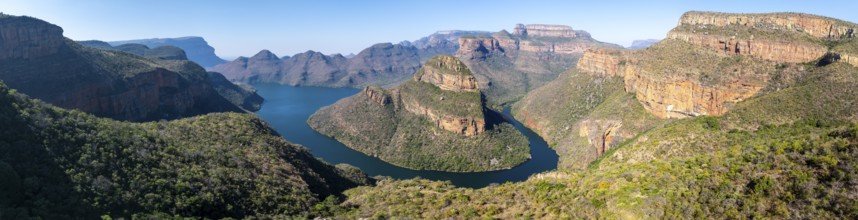 Panorama, Blyde River Canyon with Three Rondawels peak, view of canyon with Blyde River and Table
