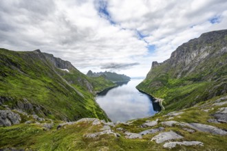 View of Øyfjorden fjord and mountains, fjord landscape with mountain peaks, hike to Barden