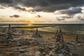 Sunset over beach of WHALE LIGHTHOUSE, Saint-Clement-des-Baleines, Atlantic, France
