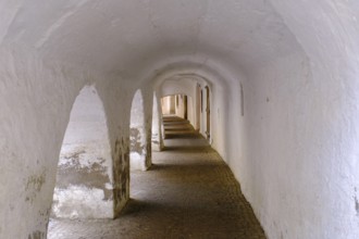 Laubengasse, Glurns, Vinschgau, South Tyrol, Italy