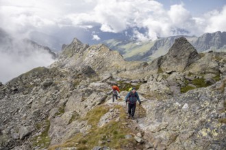 Two mountaineers on a hiking trail, Wiener Höhenweg, Schobergruppe, Hohe Tauern National Park,