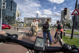 Cycle along the Jaarbeursplein, south of Utrecht Central, HBF, on the central cycle path in the