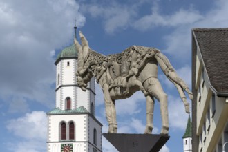 Monument: The trial for the donkey's shadow, created by the artist Peter Lenk, market square,