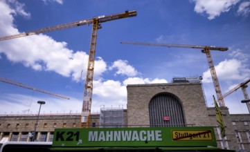 Vigil against major DB project, Deutsche Bahn, logo, Stuttgart 21, in front of old station, main