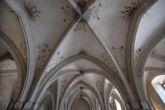 Late Gothic ribbed vault in the lay refectory, built in 1530, painted in 1528, Bebenhausen