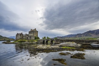 Eilean Donan Castle, Loch Duich, Isle of Skye, Highlands, Scotland, UK