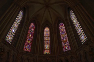 Interior view, stained glass window, coloured stained glass window, ambulatory, Cathédrale