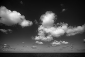 View of the sea, sky, Atlantic Ocean, clouds, Étretat, Normandy, Seine-Maritime, black and white,