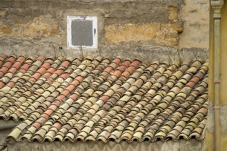 Extension with a roof made of traditional roof tiles, Agrigento, Argrigento, Sicily, Italy
