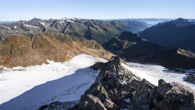 Mountain panorama at the Wilder Freiger summit, picturesque high mountain landscape with rocky