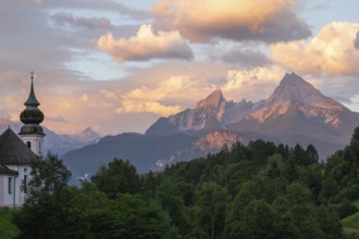 Gigantic sunrise near Maria Gern with a view of the Watzmann