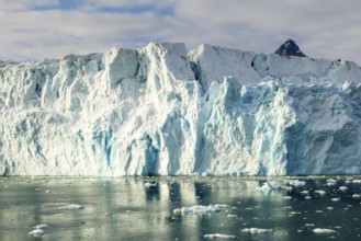 Glacier tongue, ice, break-off edge, sea, Lillienhöökbreen, Spitsbergen, Svalbard