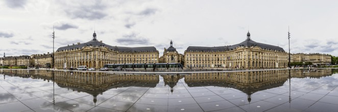 Panorama of Miroir d'eau and Place de la Bourse, Bordeaux, Gironde, Nouvelle-Aquitaine, France