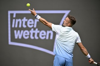 Jiri Lehecka CZE Action Serve Logo INTERWETTEN Tennis, ATP 250, BOSS Open 2025, Stuttgart,