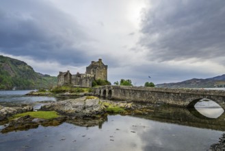 Eilean Donan Castle, Loch Duich, Isle of Skye, Highlands, Scotland, UK