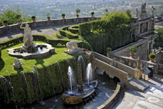 Fountain Fontana della Rometta e di Roma, Renaissance garden of Villa d'Este, water features,