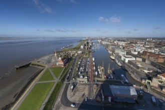 Havenwelten, Neuer Hafen, Kaiserhafen, Containerhafen, Weser, view from the observation deck of the