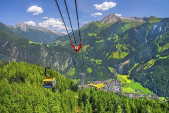 Penkenbahn with view of the village, Mayrhofen, Zillertal, Zillertal Alps, Tyrol, Austria