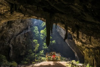 Temple in a stalactite cave, Phraya Nakhon Cave, Khao Sam Roi Yot National Park, Hua Hin, Prachuap