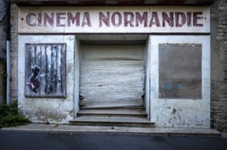Oldest former cinema in Bayeux, derelict, Lost Place, Cinéma Normandie, old town, Bayeux, Normandy,