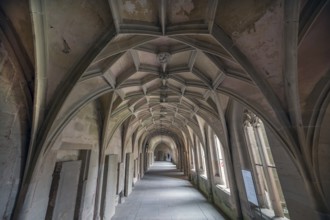 Cloister of Bebenhausen Monastery, built around 1500, Bebenhausen district of Tübingen,
