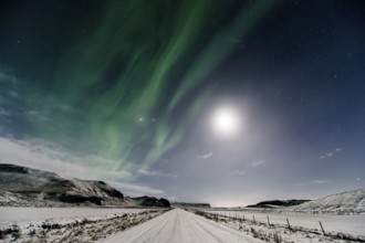 Northern Lights, Close to Vik, Ring Road, Mountains, Frost, Winter, Cold, Snow, Night, Iceland*