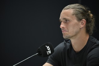 Press conference, PK, portrait, Alexander Zverev GER, sceptical, gesture, gesture, tennis, ATP 250,
