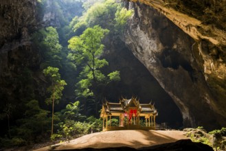 Temple in a stalactite cave, Phraya Nakhon Cave, Khao Sam Roi Yot National Park, Hua Hin, Prachuap