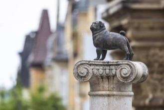 Loriot memorial with pug. In memory of Vicco von Bülow, who began his career in Stuttgart.