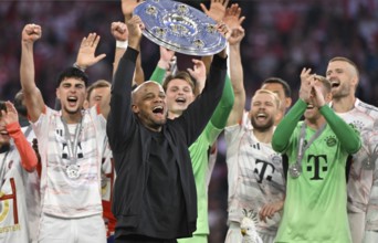 FC Bayern Munich FCB celebrates 34th championship title, championship celebration, championship