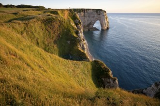 Rock arch Falaise or Porte La Manneporte, Jambourg beach, Étretat, sea, steep coast, cliffs, chalk