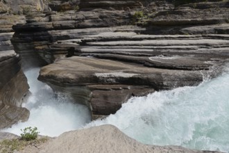Mistaya River in Mistaya Canyon, Icefields Parkway, Banff National Park, Alberta, Canada