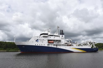 The French research vessel POURQUOI PAS in the Kiel Canal, Kiel Canal, Kiel Canal,