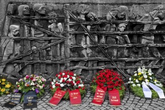 Bittermark memorial, memorial site, detail with wreath of flowers for the memorial service on Good
