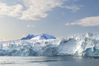 Glacier tongue, ice, mountain peak, snow, Lillienhöökbreen, Spitsbergen, Svalbard