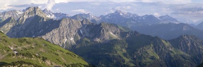 Panorama at sunset from Zeigersattel to Höfats 2259m, Allgäu Alps, Allgäu, Bavaria, Germany