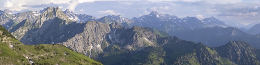 Panorama at sunset from Zeigersattel to Höfats 2259m, Allgäu Alps, Allgäu, Bavaria, Germany