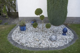 Modern front garden with stones and plants, gravel garden, Kamen, Ruhr area, North