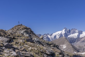 Landscape panorama, summit cross, Brennkogel, hiker, GroÃŸglockner, Pinzgau
