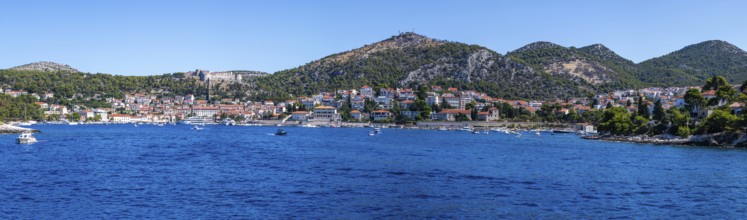 View from the sea to the harbour and the town of Hvar, panoramic view, island of Hvar, Dalmatia,