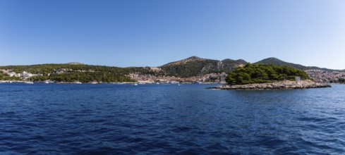 View from the sea to the harbour and the town of Hvar, panoramic view, island of Hvar, Dalmatia,