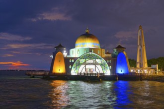 Malacca Straits or Selat Mosque at sunset, Malacca, Malaysia