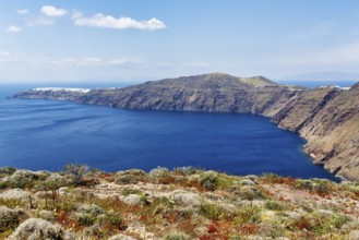 View of the cliffs, hiking trail from Fira to Oia, Thira, Santorini, Cyclades, Greece