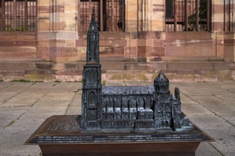 Model, bronze miniature of the cathedral, Cathedral Notre-Dame, Strasbourg, Strasbourg, Old Town,