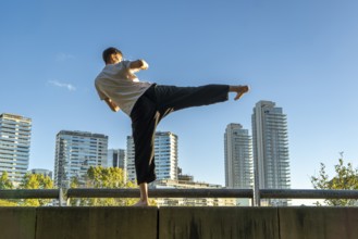 Building strength with a solo martial arts session