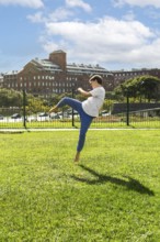 Mastering the art of kicking in a natural environment