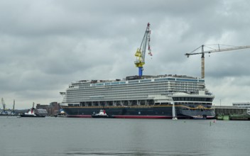 Disney Adventure cruise ship, Wismar