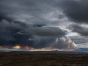 DefaultVolcano, volcanic eruption, ash cloud, aerial view, Sundhnúkur crater chain, July 2025,